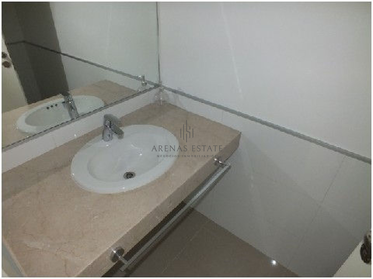 Apartamento ID.2049 - Venta Apartamento de 3 dormitorios en zona Brava, Punta del Este