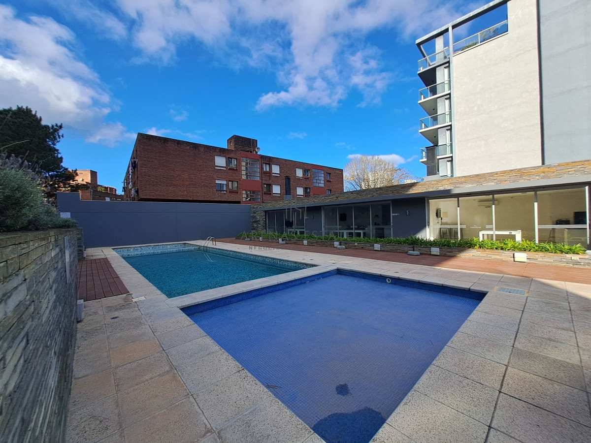 Apartamento ID.2710 - Vende departamento de 3 dormitorios y excelentes amenities en Mansa Punta del Este