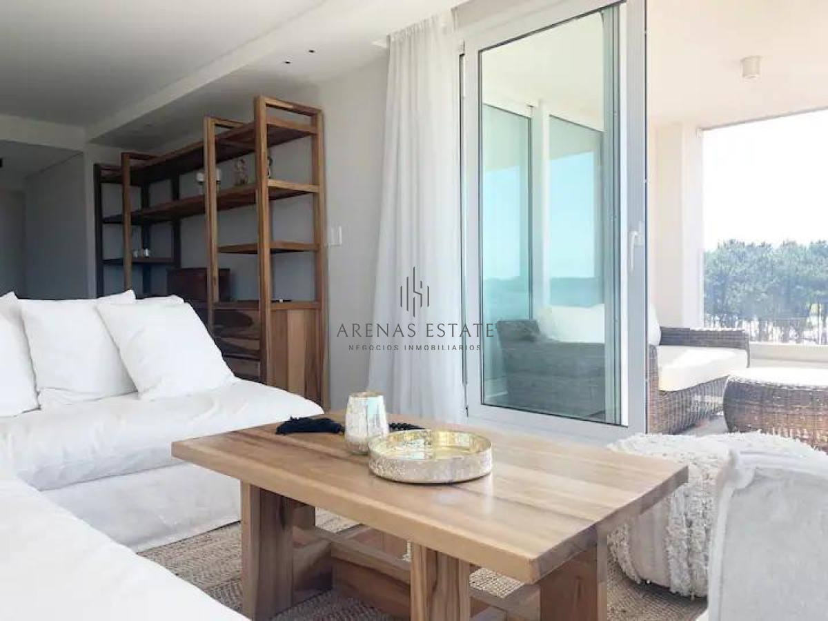 Apartamento ID.3359 - Vende apartamento con vista al mar de 3 suites, en Mansa- Punta del Este.