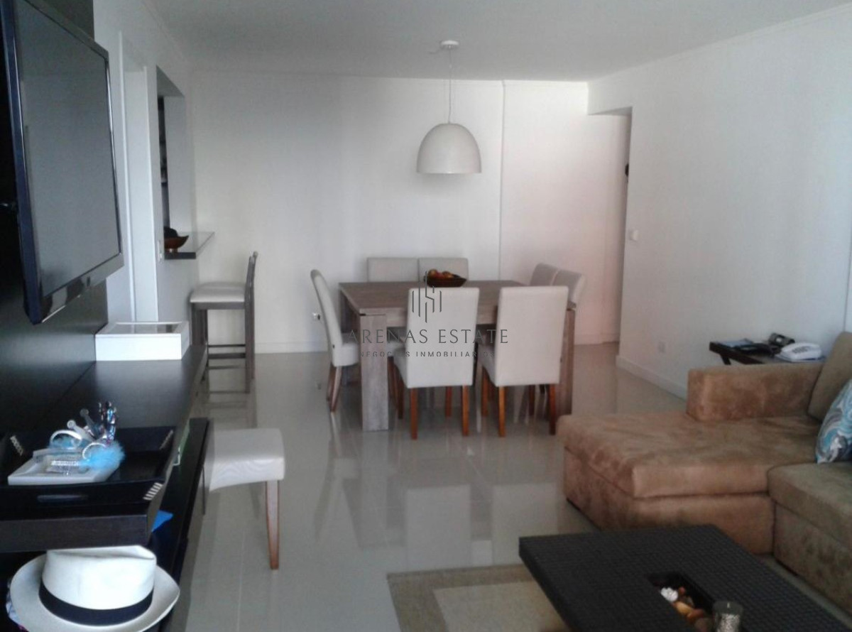 Apartamento ID.2527 - Departamento de 3 dormitorios en Edificio Forest Tower  , Punta del Este 