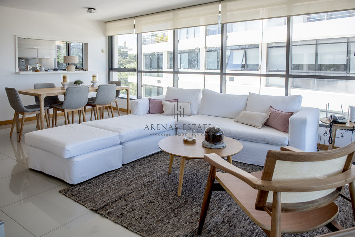 Apartamento ID.2052 - Penthouse frente al mar en venta en Blue Bird, 3 dormitorios en suite. Punta del este