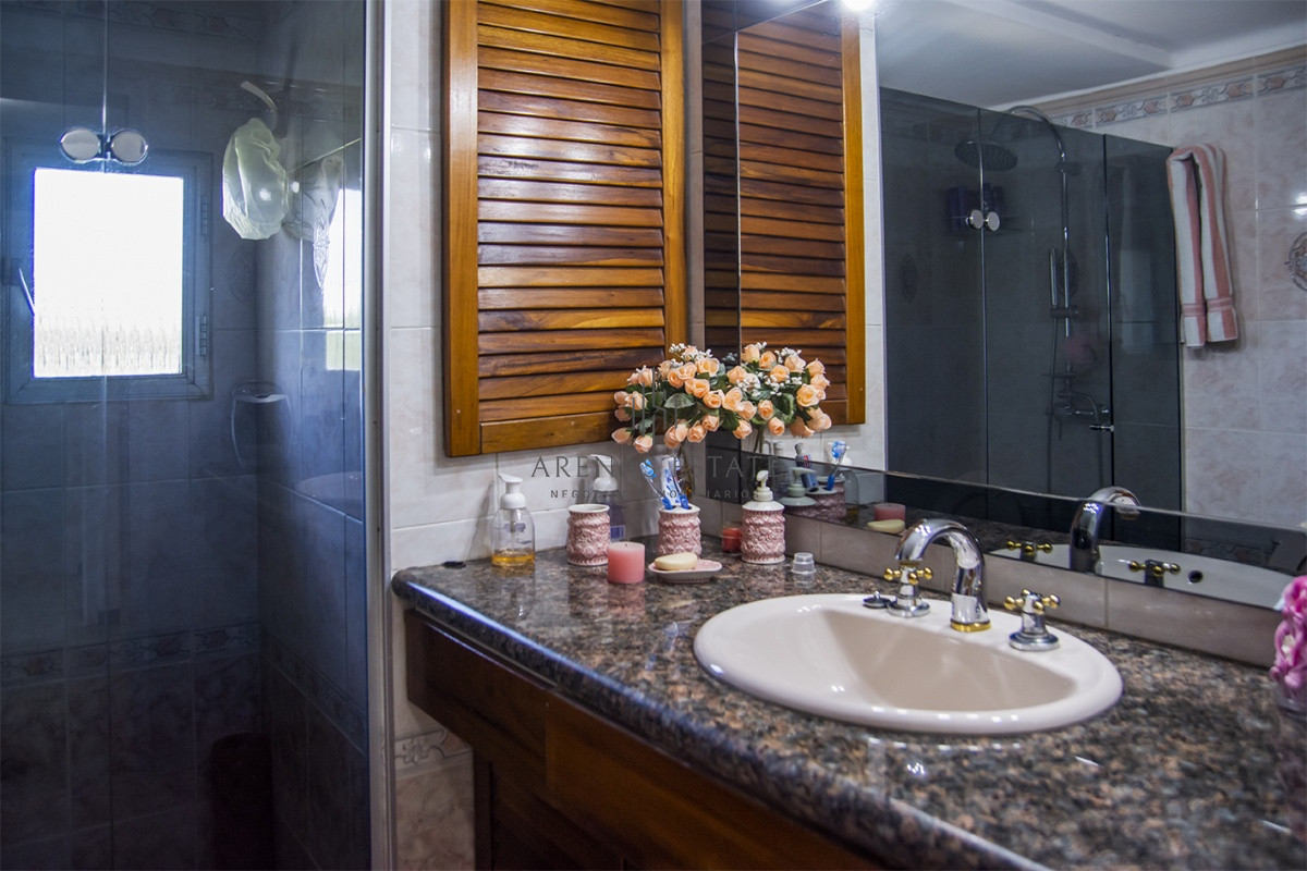 Apartamento ID.1028 - Departamento de 4 dormitorios en venta en Roosevelt.