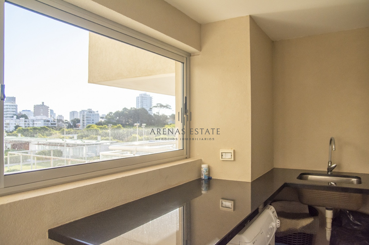 Apartamento ID.3476 - Departamento en venta frente al mar. Torre Lobos, Playa Brava, 3 dormitorios.