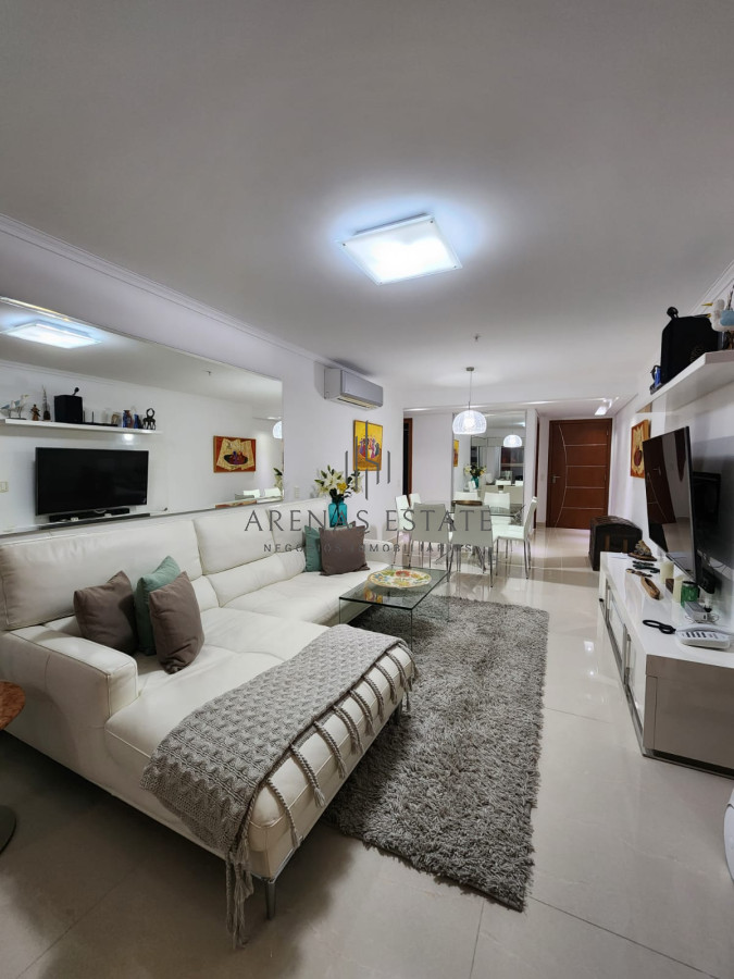 Apartamento ID.2408 - MIAMI BOULEVARD, PUNTA DEL ESTE, PLAYA MANSA, DOS DORMITORIOS , PRIMERAS PARADAS 