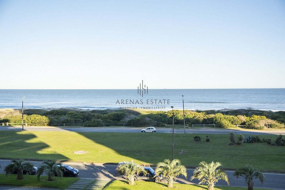 Apartamento ID.3476 - Departamento en venta frente al mar. Torre Lobos, Playa Brava, 3 dormitorios.