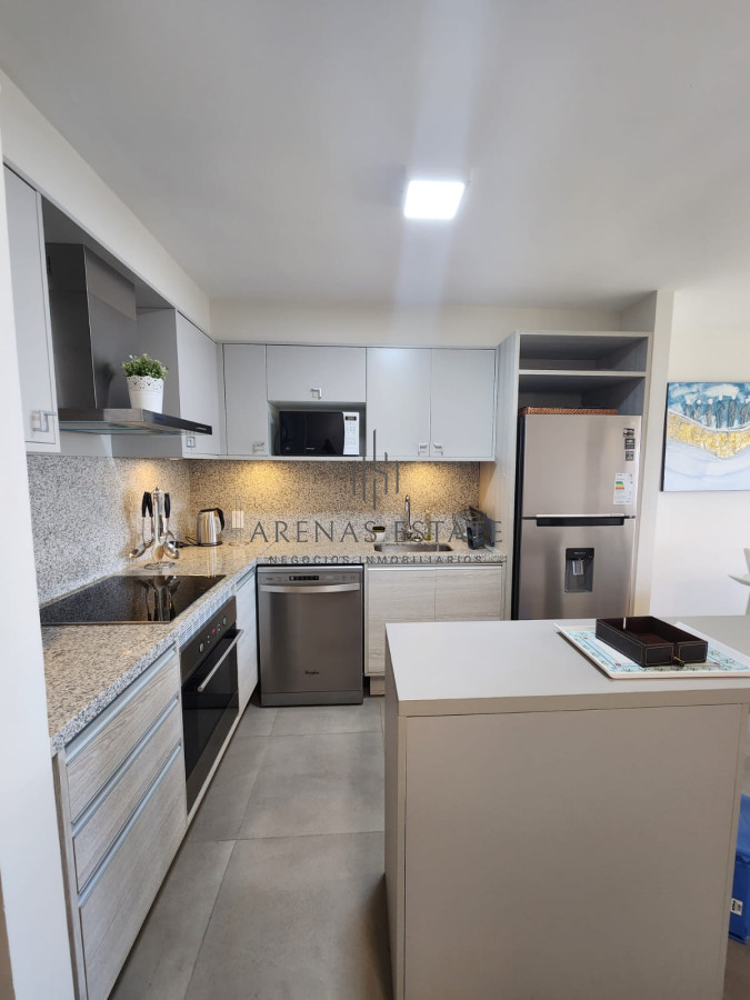 Apartamento ID.3160 - Departamento de 2 dormitorios en venta en Torre con amenities , Av Roosevelt 