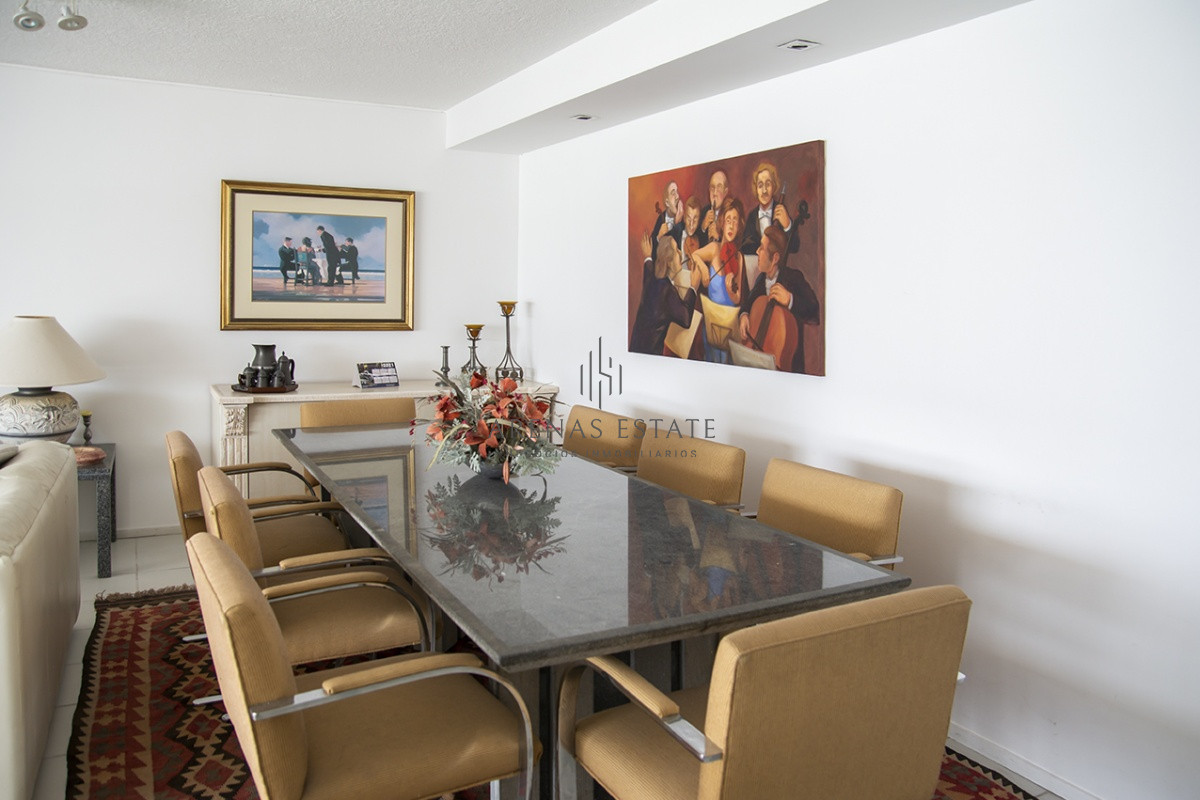 Apartamento ID.2984 - Departamentos en venta de 3 dormitorios Frente al Puerto , Punta del este 