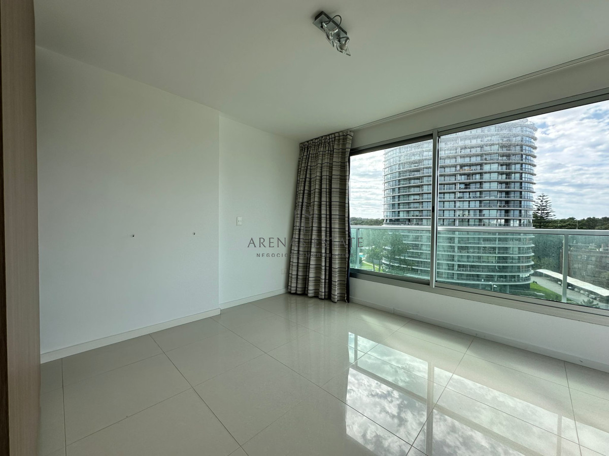 Apartamento ID.2501 - Vende apartamento de 3 dormitorios en Gala Vista, Punta del Este 