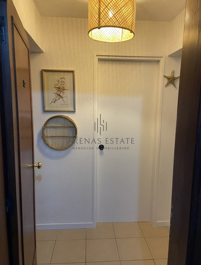 Apartamento ID.3382 - Vende apartamento de 1 dormitorio con parrillero, Punta del Este
