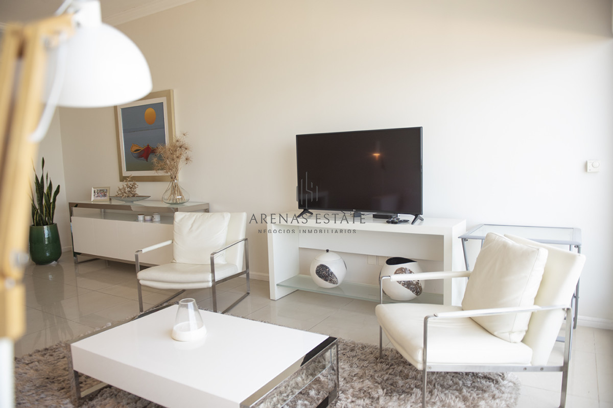 Apartamento ID.3684 - Hermoso Pent-house en torre Imperiale ,venta en zona de la Brava.