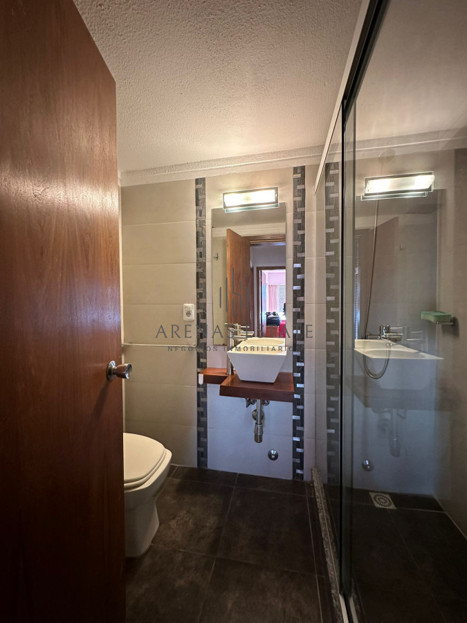 Apartamento ID.3791 - Vende apartamento de 3 dormitorios en Torre Gattas, Punta del Este 