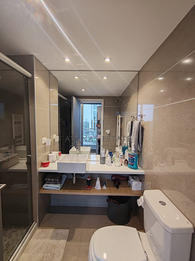 Apartamento ID.4033 - Alquila apartamento de 2 dormitorios en Mansa, a metros del mar.