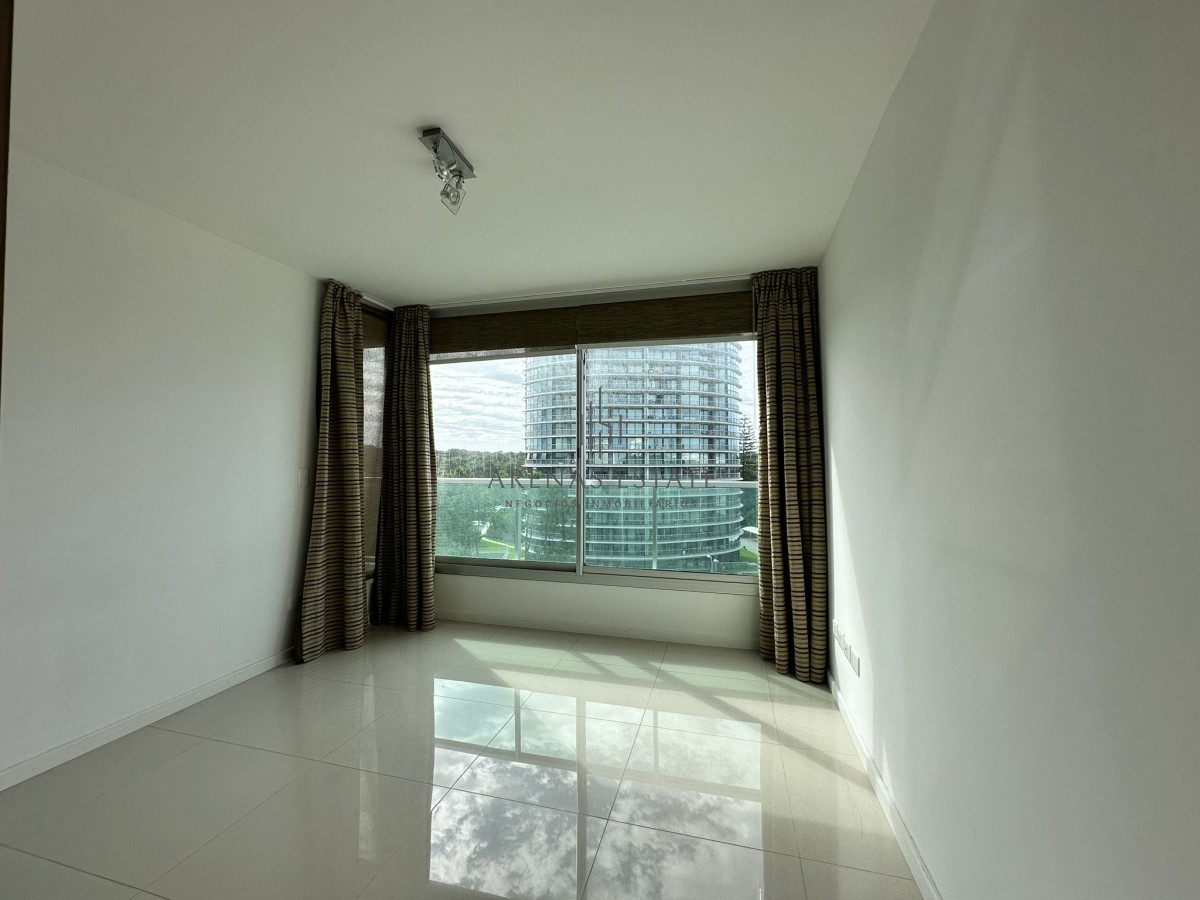 Apartamento ID.2501 - Vende apartamento de 3 dormitorios en Gala Vista, Punta del Este 