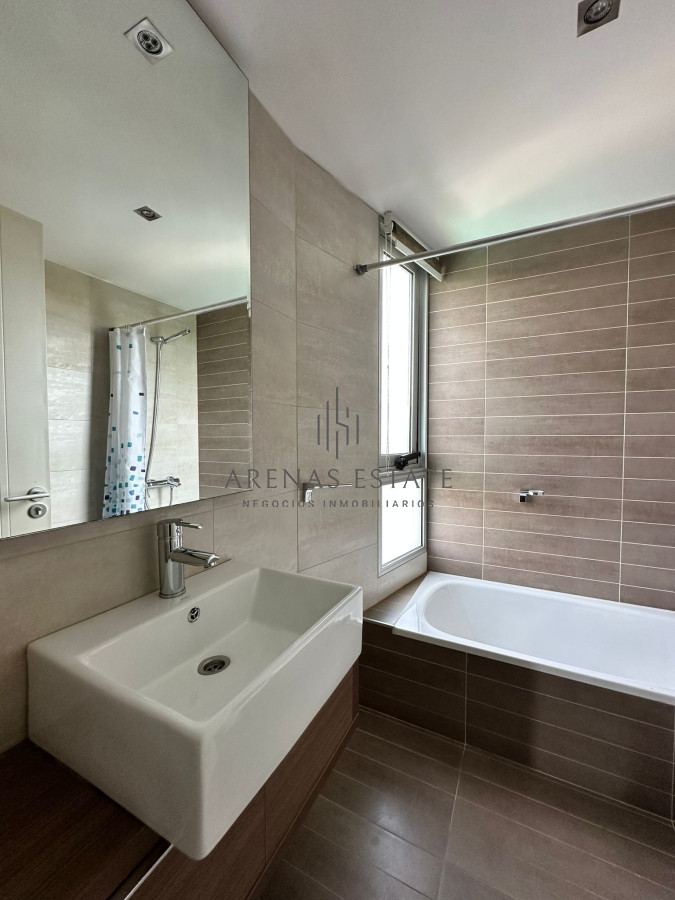 Apartamento ID.2501 - Vende apartamento de 3 dormitorios en Gala Vista, Punta del Este 