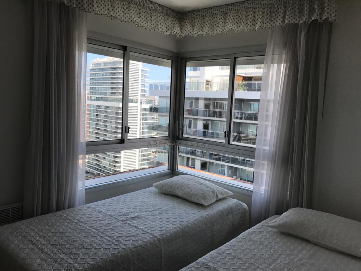 Apartamento ID.3153 - Apartamento de 2 Dormitorios en Brava - Punta del Este con excelentes amenities