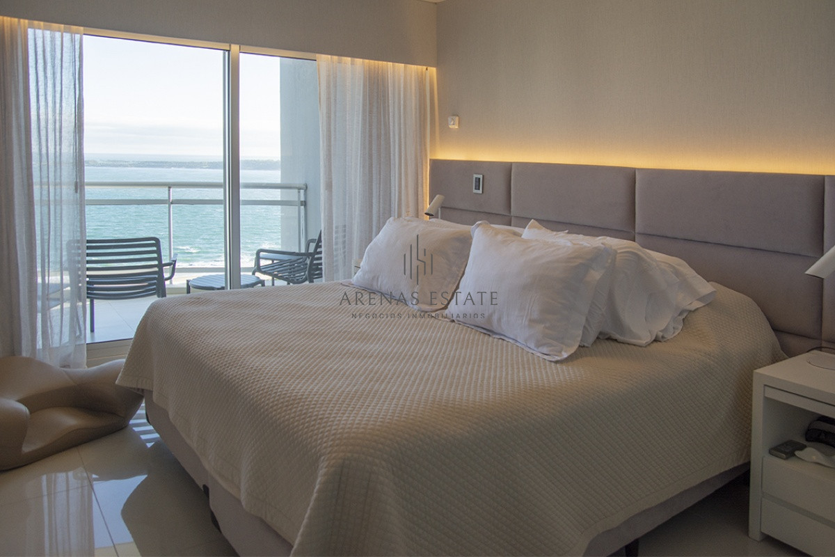 Apartamento ID.2146 - Oportunidad en playa mansa, finamente decorado. Sunrise Tower