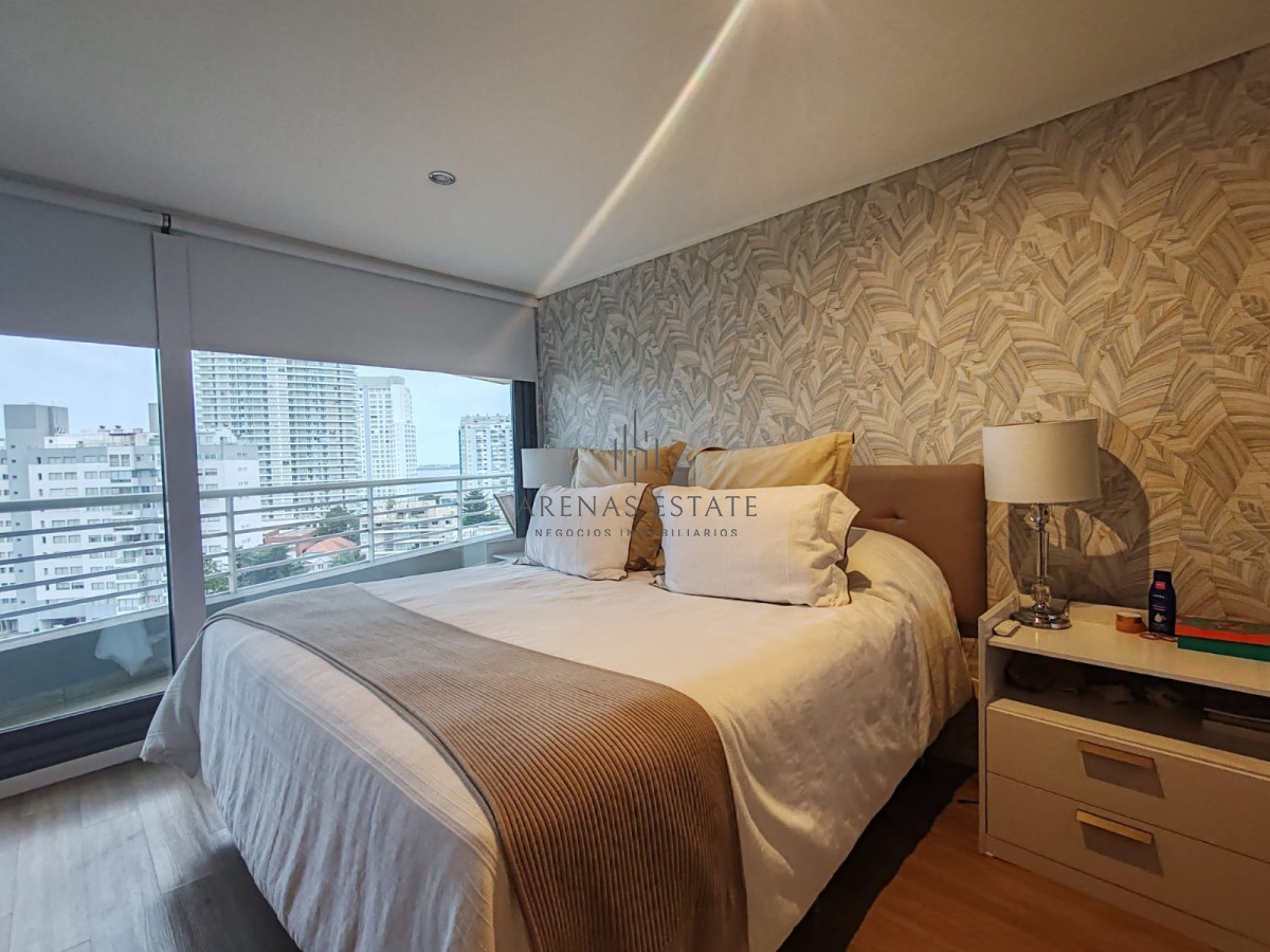 Apartamento ID.4033 - Alquila apartamento de 2 dormitorios en Mansa, a metros del mar.