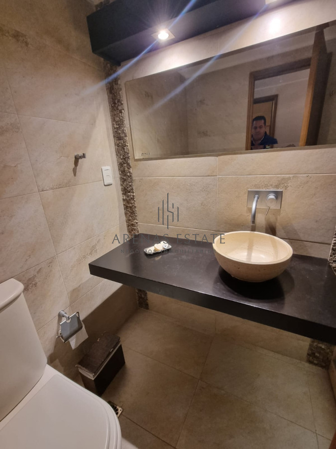 Apartamento ID.3800 - Vende espectacular apartamento de 3 dormitorios en Punta del Este