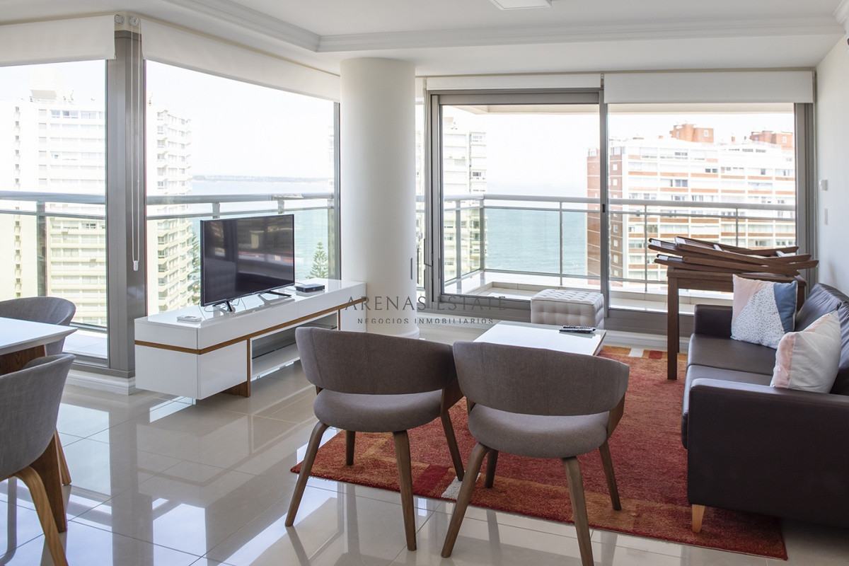 Apartamento ID.3376 - Apartamento de 2 dormitorios en Torre Imperiale , Punta del este , Playa Brava 