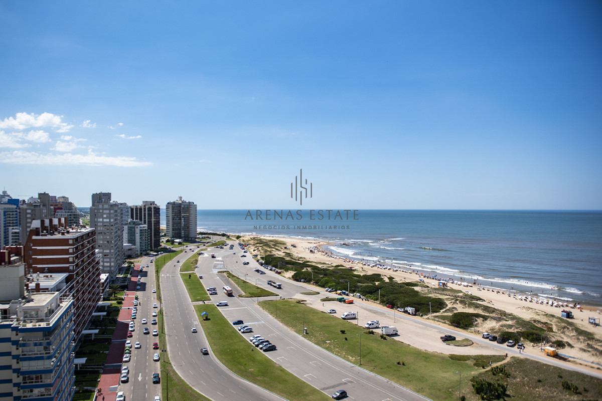 Apartamento ID.3684 - Hermoso Pent-house en torre Imperiale ,venta en zona de la Brava.