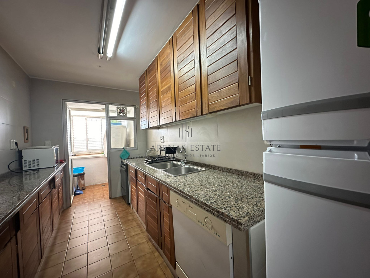 Apartamento ID.3791 - Vende apartamento de 3 dormitorios en Torre Gattas, Punta del Este 