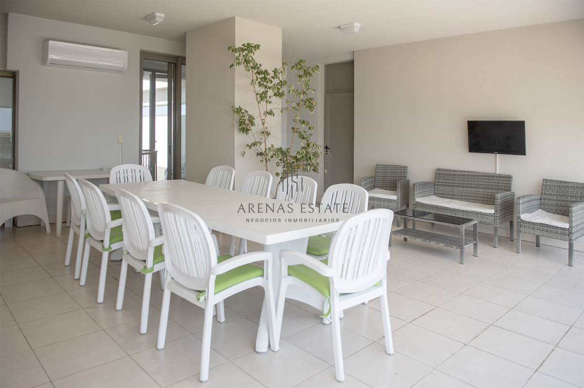 Apartamento ID.3684 - Hermoso Pent-house en torre Imperiale ,venta en zona de la Brava.