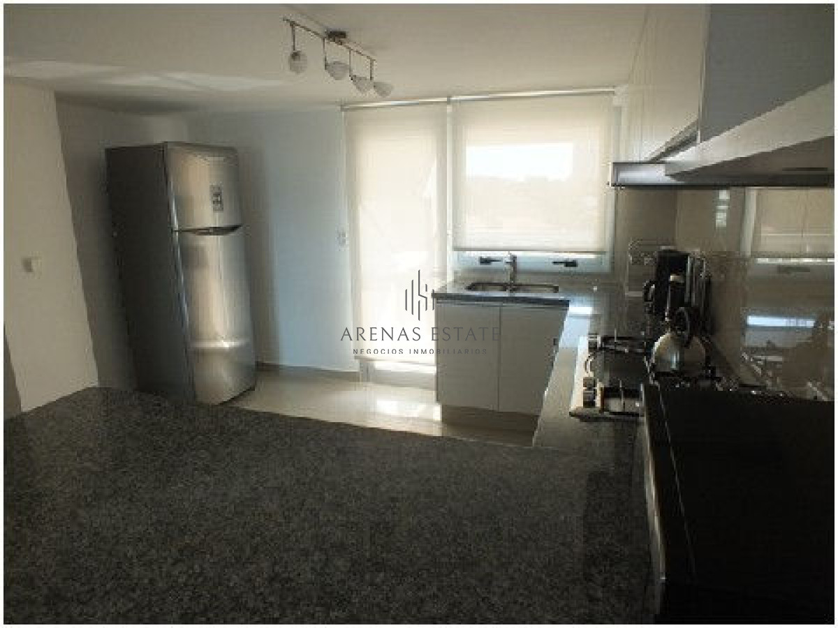 Apartamento ID.2049 - Venta Apartamento de 3 dormitorios en zona Brava, Punta del Este