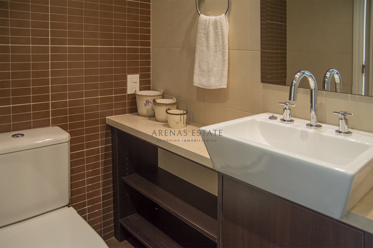 Apartamento ID.3379 - Departamento de 2 dormitorios a pasos del Mar , Punta del este 