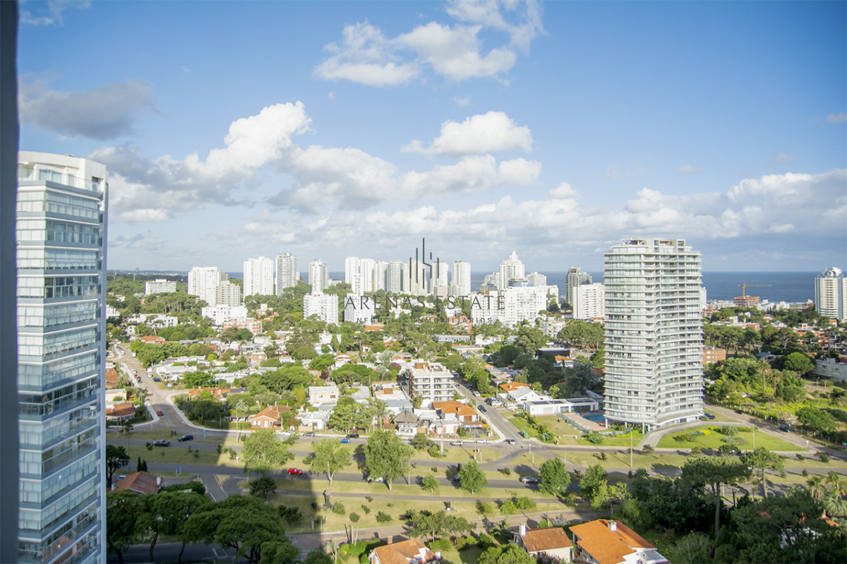 Apartamento ID.4195 - Vende apto de 2 dormitorios en Miami Boulevard ! Punta del este