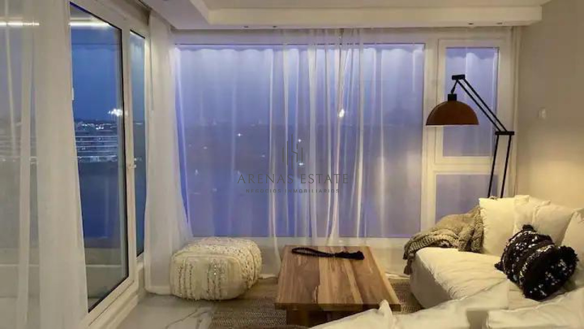 Apartamento ID.3359 - Vende apartamento con vista al mar de 3 suites, en Mansa- Punta del Este.