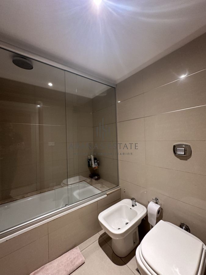 Apartamento ID.3589 - Vende apartamento de 1 dormitorio y medio en Tressesenta, Punta del Este