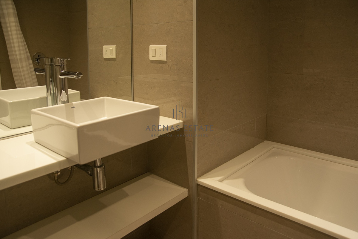 Apartamento ID.3286 - Alexander Boulevard.Departamento de 2 dormitorios, en venta y alquiler.