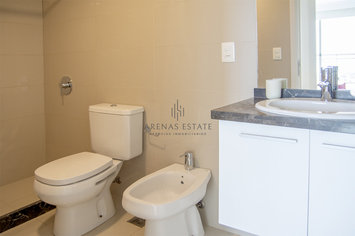 Apartamento ID.2260 - Apartamento en venta de dos dormitorios en Punta del Este 