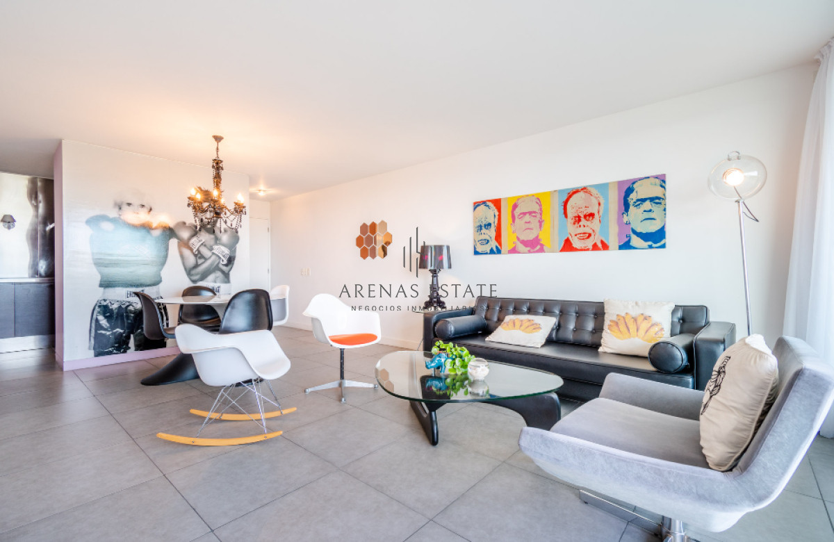 Apartamento ID.3282 - Vende apartamento con vista al mar de 2 dormitorios en Roosevelt, Punta del Este.