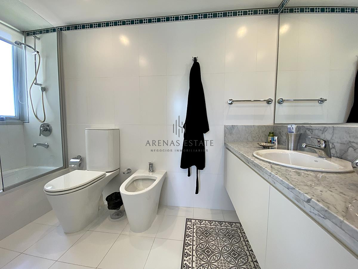 Apartamento ID.3468 - Espectacular planta en Le Parc 2, en Venta