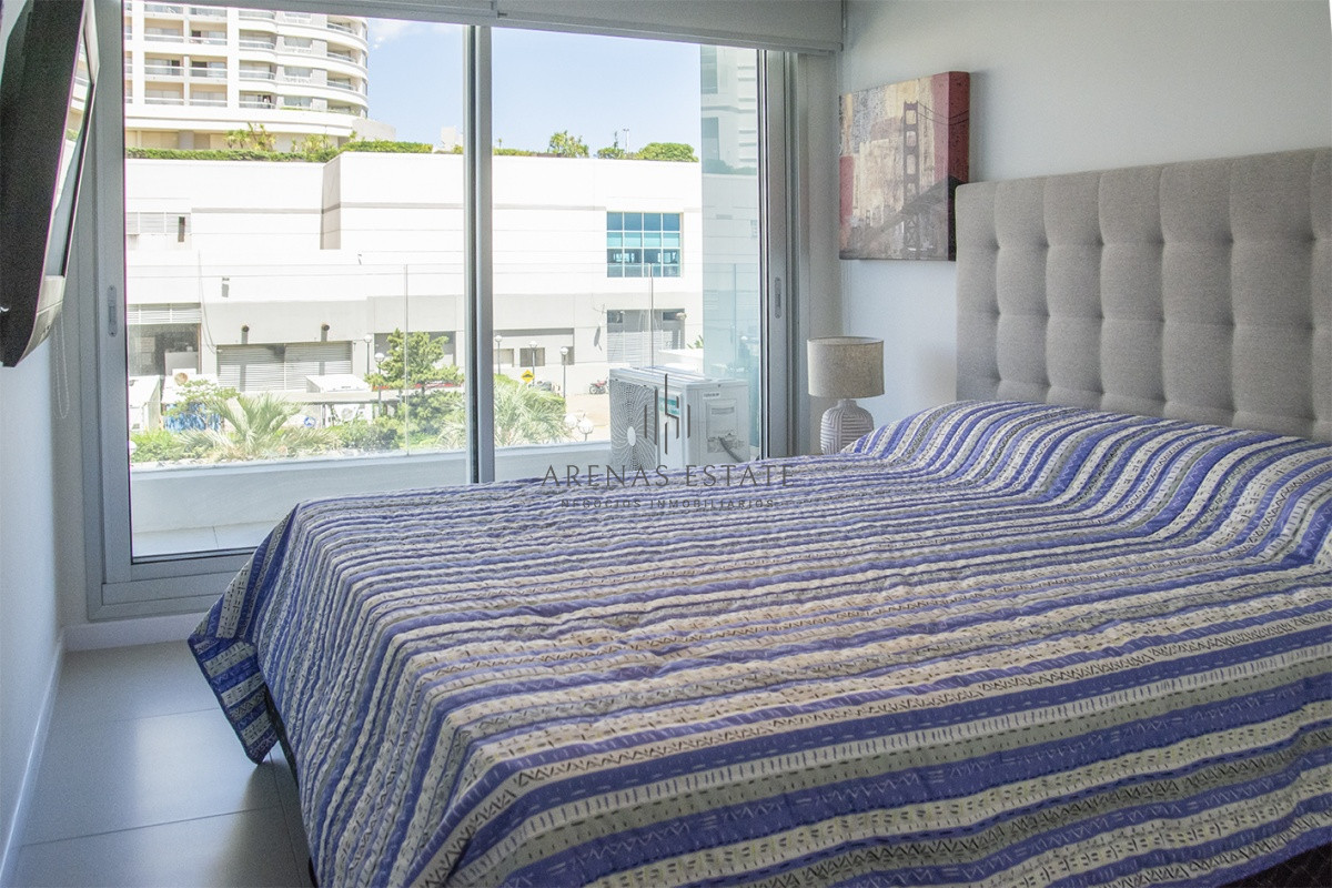 Apartamento ID.2622 - Apartamento de 1 dormitorio, en Mansa, Punta Del Este 