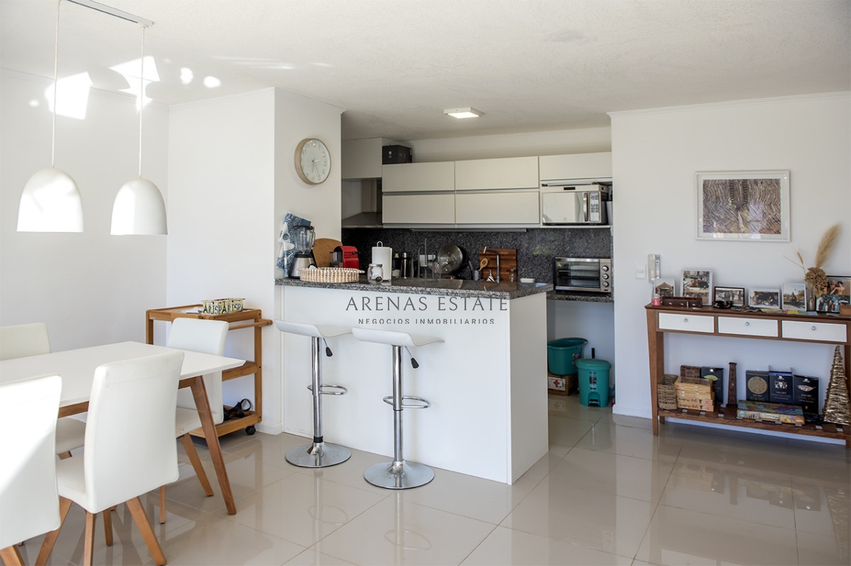 Apartamento ID.2561 - Apartamento en venta en Avenue Roosevelt, 2 dormitorios, bajos gastos comunes 