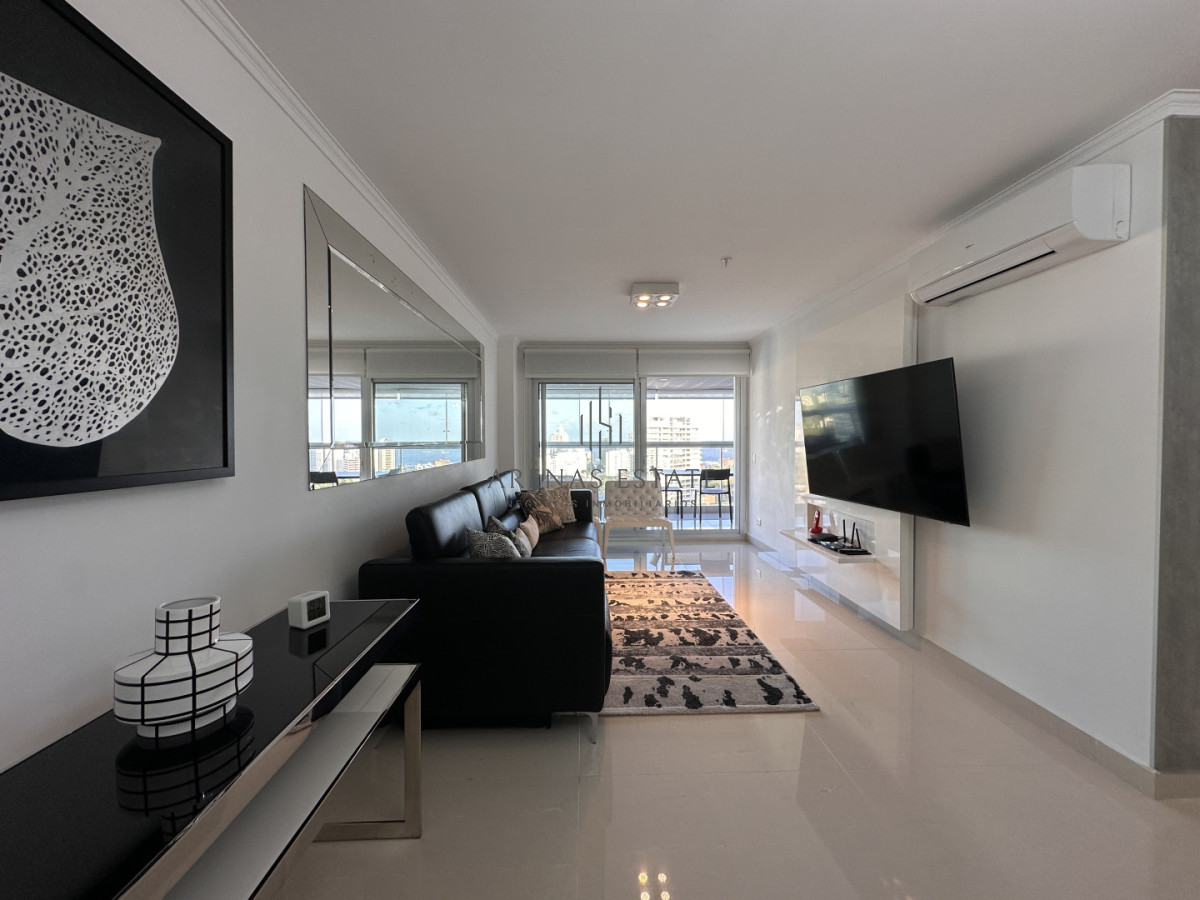 Apartamento ID.4195 - Vende apto de 2 dormitorios en Miami Boulevard ! Punta del este