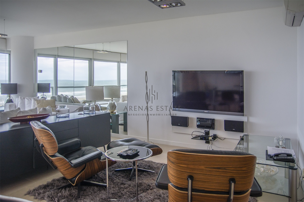Apartamento ID.3469 - Espectacular Departamento en venta enPlaya brava frente al mar. 4 dormitorios