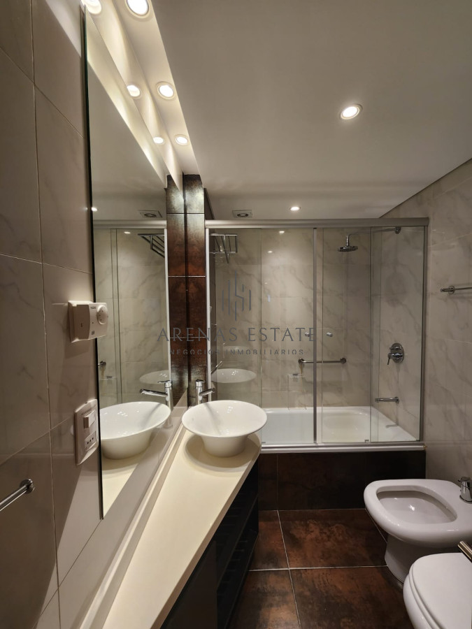 Apartamento ID.4039 - MIAMI BOULEVARD, UNIDAD DE 2 DORMITORIOS, 2 BAÑOS, PLAYA MANSA, PRIMERAS PARADAS , APARTAMENTO CON PARRILLERO 