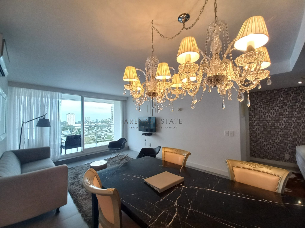 Apartamento ID.1386 - En torre con estilo unico, a pasos de Punta Shoping 1 dormitorio y medio en venta. Torre Yoo