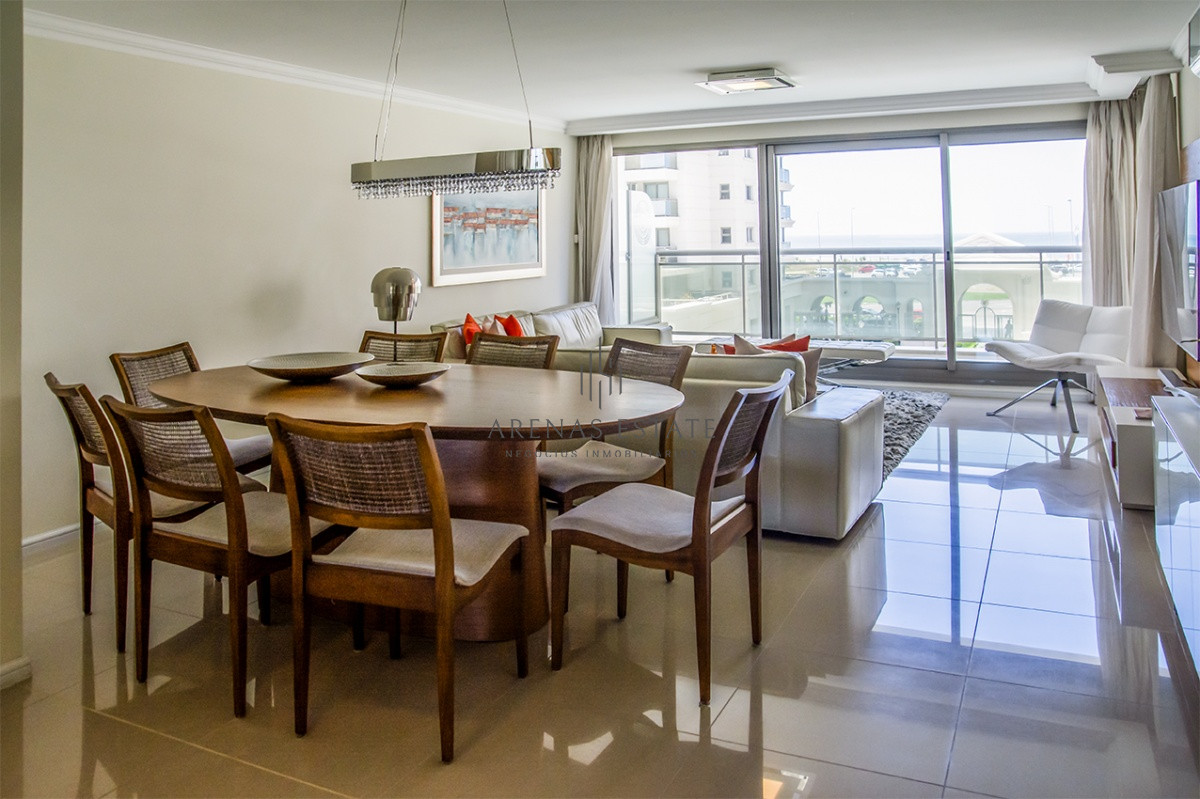 Apartamento ID.3686 - Departamento en venta con amplios dormitorios. Torre Imperiale.