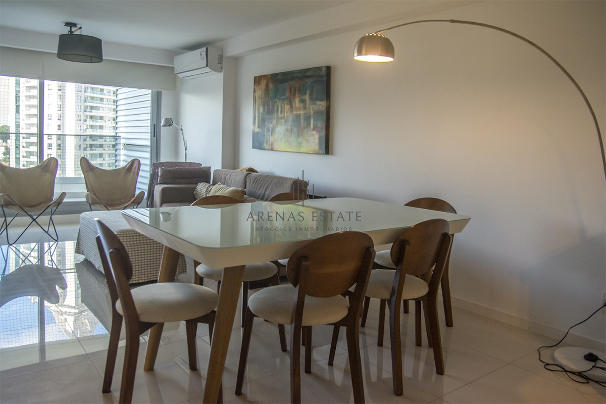Apartamento ID.2521 - Apartamento en venta en Torre esmeralda de 3 dormitorios , en Punta del Este