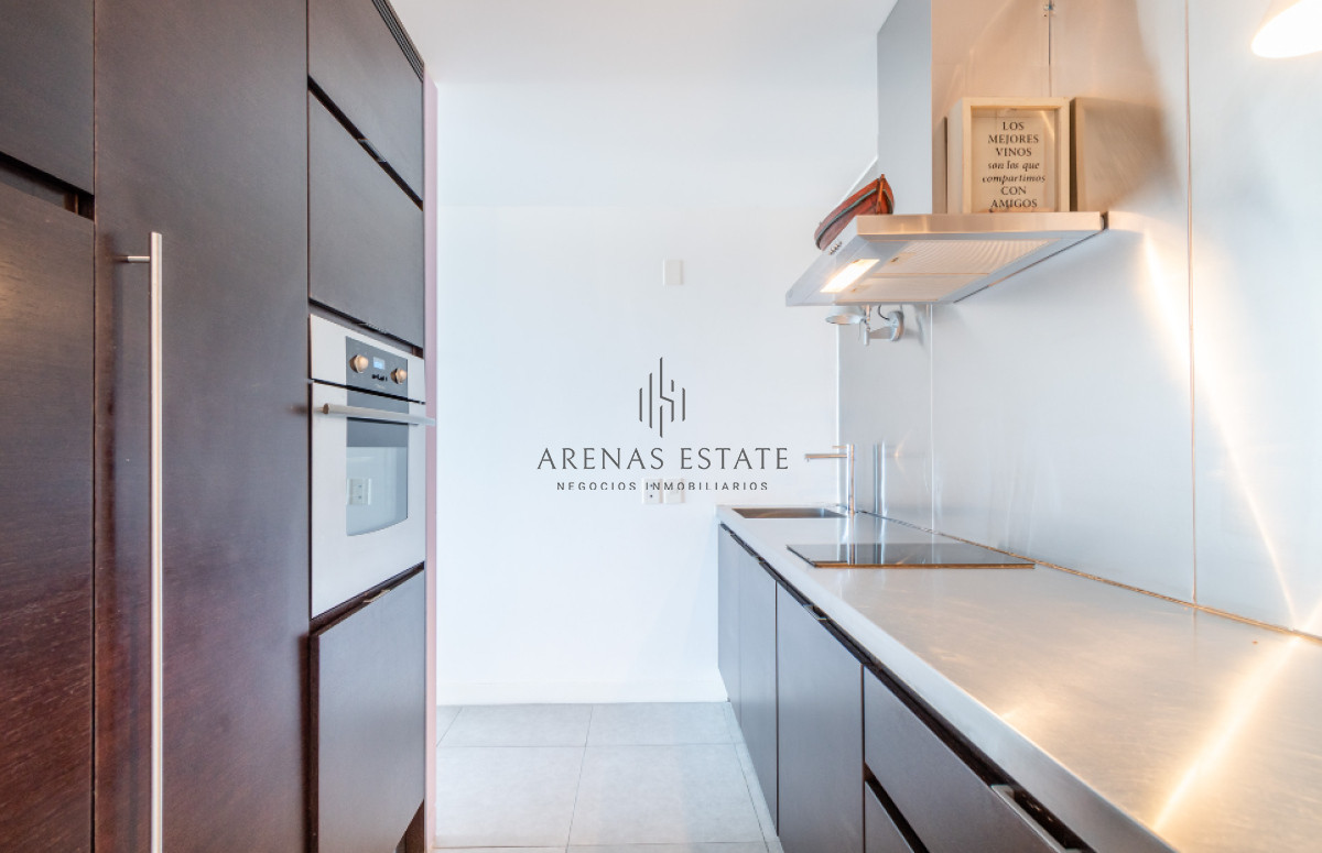 Apartamento ID.3282 - Vende apartamento con vista al mar de 2 dormitorios en Roosevelt, Punta del Este.
