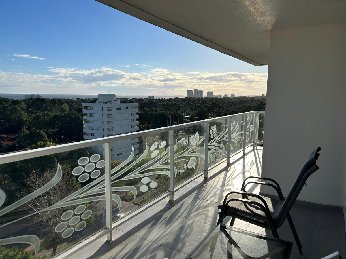 Apartamento ID.3151 - Apartamento en Venta de 2 dormitorios en Av. Roosevelt , Punta del este 