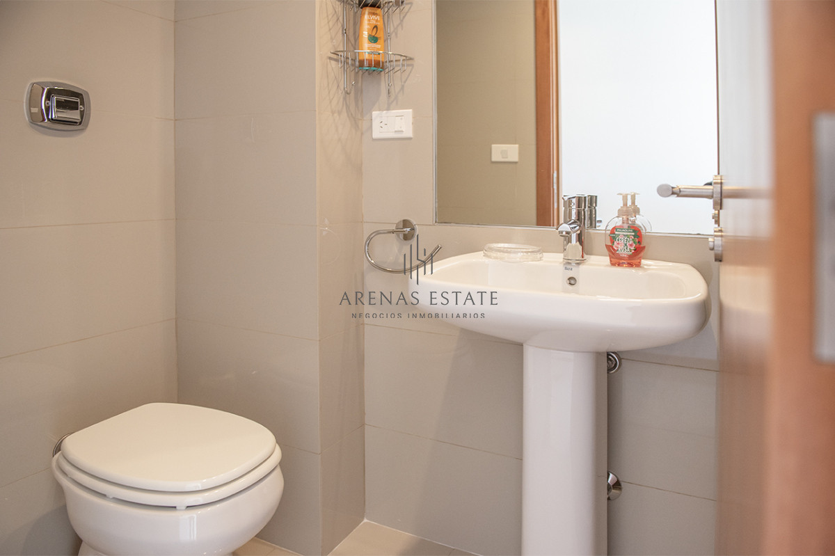 Apartamento ID.2052 - Penthouse frente al mar en venta en Blue Bird, 3 dormitorios en suite. Punta del este
