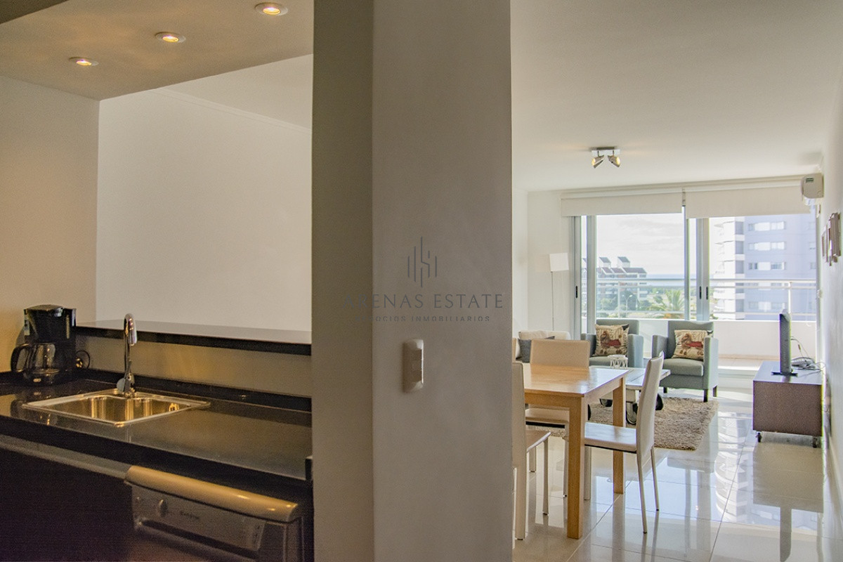 Apartamento ID.2528 - Excelente departamento en venta, 3 dormitroios. Punta del Este