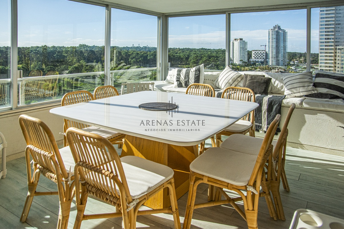 Apartamento ID.3920 - Hermoso Departamento en venta de 3 dormitorios. Torre Tiburon. Playa Brava.