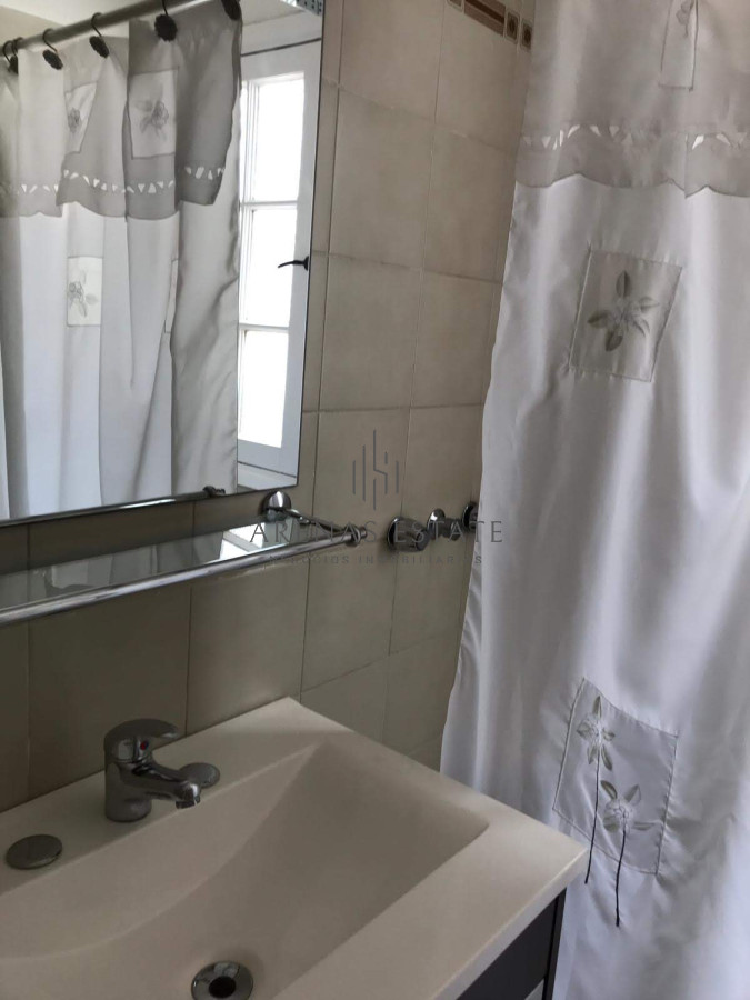 Apartamento ID.4194 - Apartamento en venta en Peninsula, Punta del Este 