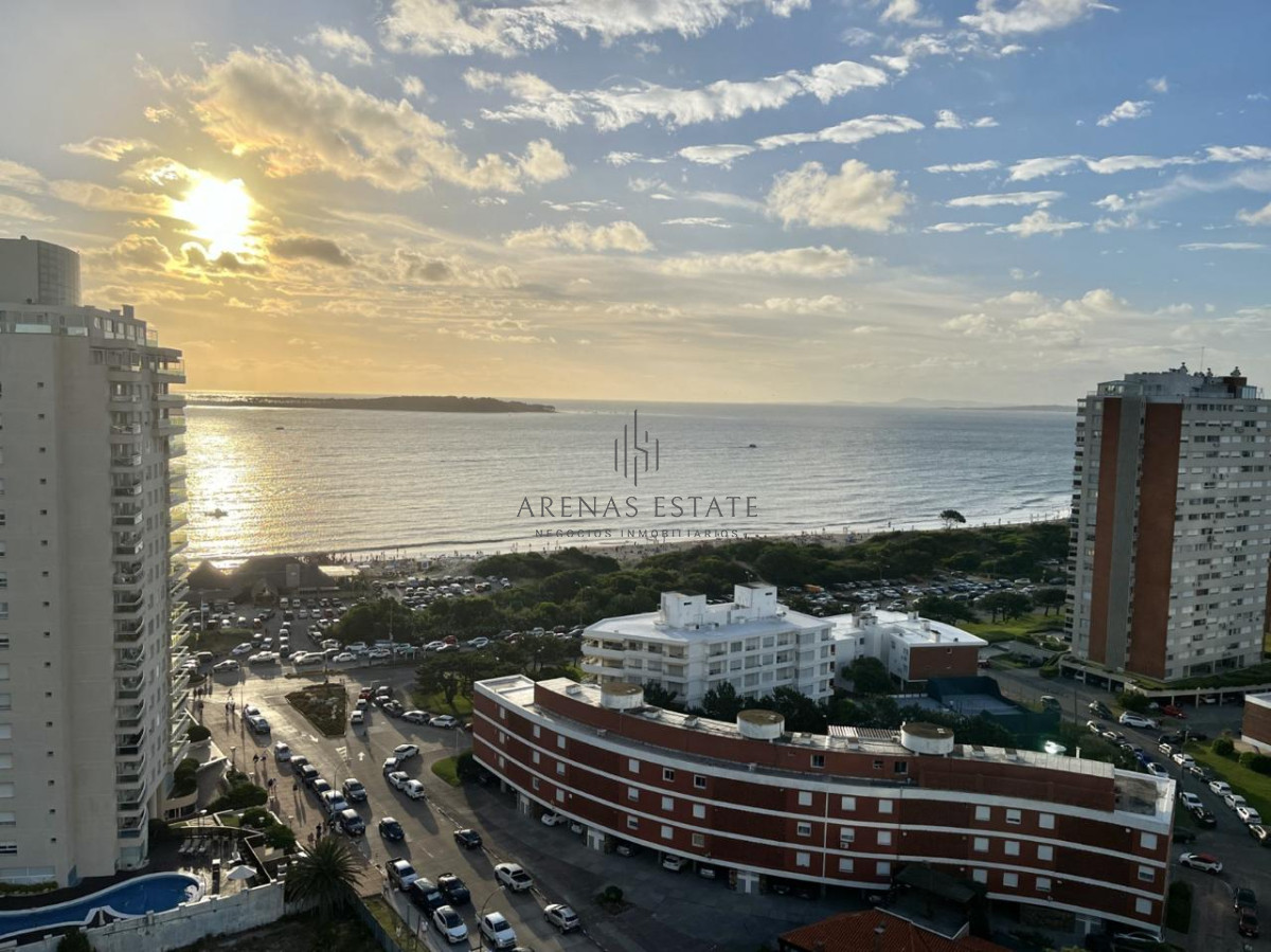 Apartamento ID.3473 - Apartamento  en Venta de 3 dormitorio en Playa Mansa , Torre Miami Boulevard